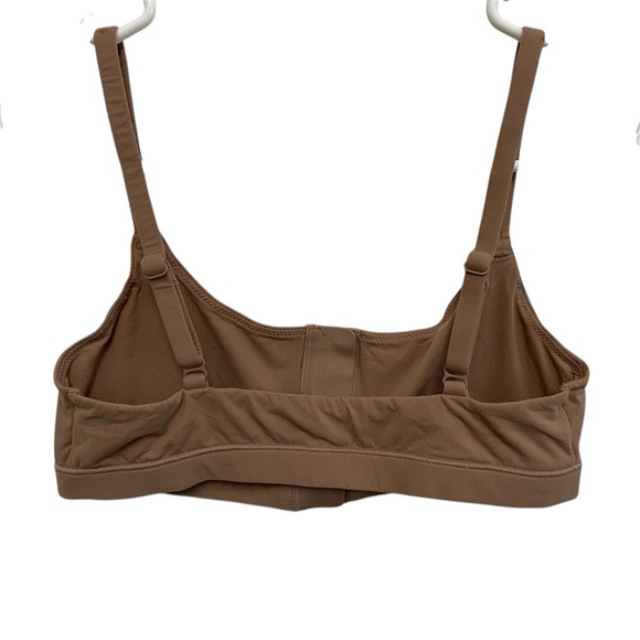 Skims fits everybody adaptive scoop bralette clay - Picture 2 of 3